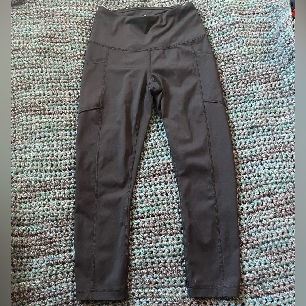 Black Cropped Leggings with Pockets